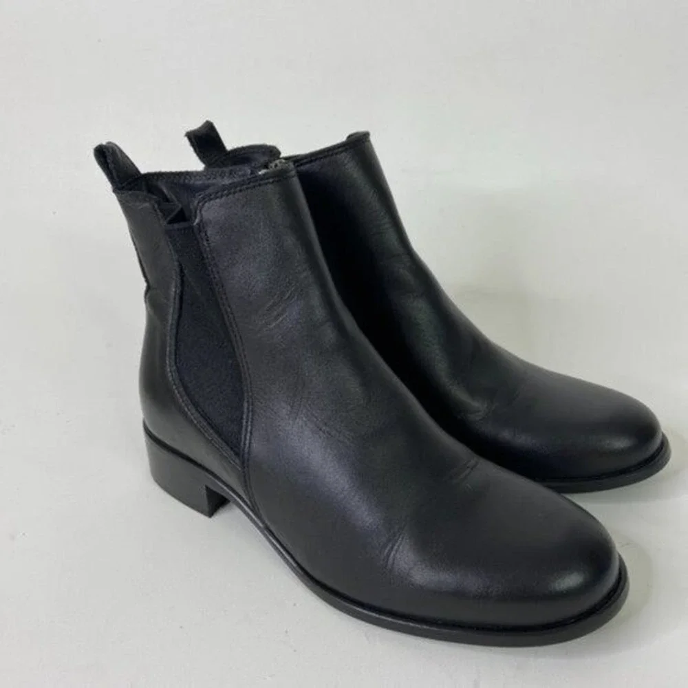 LA CANADIENNE 5.5 Salem Waterproof‎ Bootie Black Leather